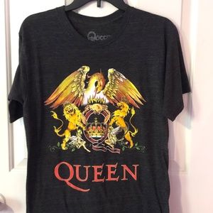 QUEEN Graphic T-shirt